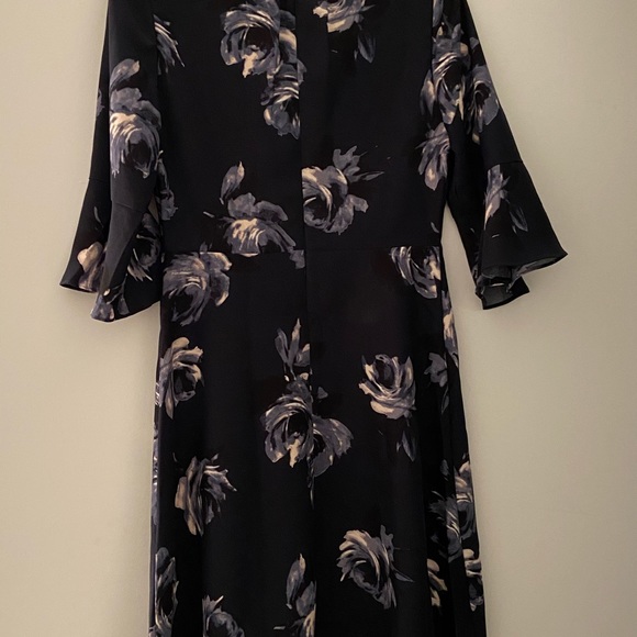 NWT. Kate Spade Dress. Size 4 - Picture 7 of 8